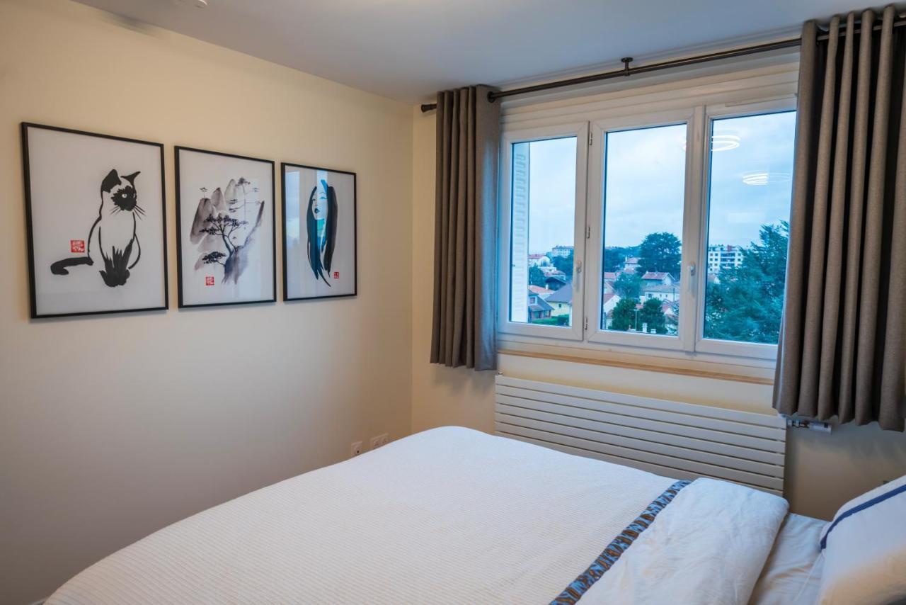 Appartement T2 De Standing Climatise Avec Parking Prive, Tram T2 T5, Hopitaux Est à Bron Extérieur photo